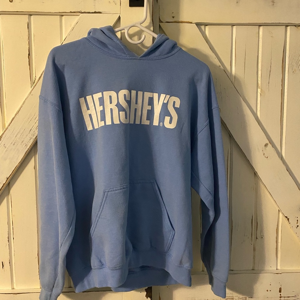 Hersheys sweatshirt, size M